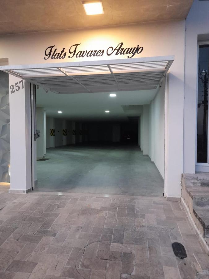 Flats Tavares Araujo 加拉尼温斯 外观 照片