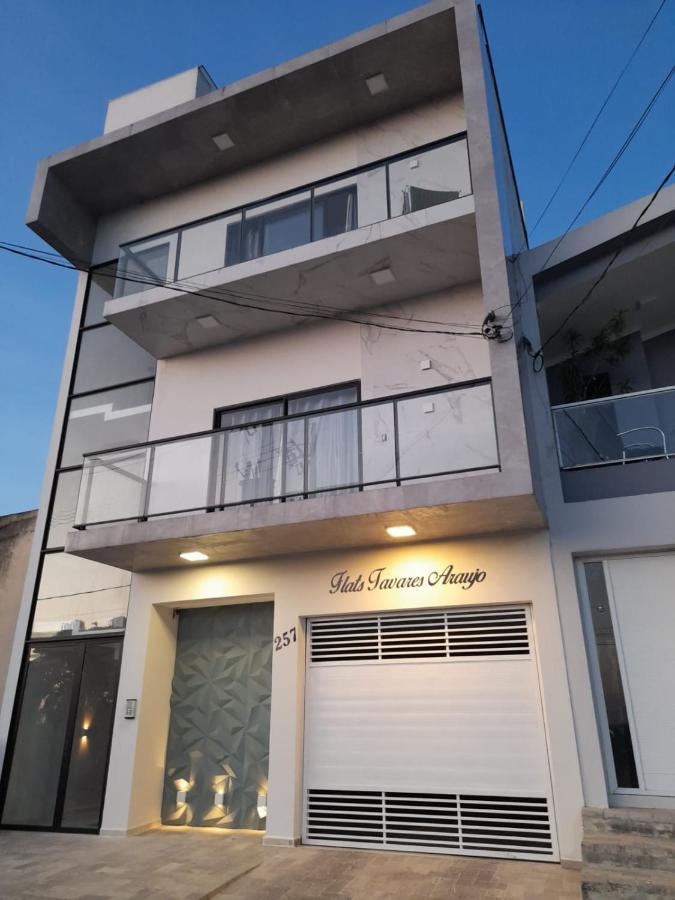 Flats Tavares Araujo 加拉尼温斯 外观 照片